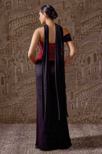 Shop_Ridhi Mehra_Black Chiffon, Net Beads Sweetheart Neck Gilded Pre-draped Skirt Saree Set _at_Aza_Fashions