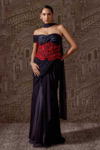 Buy_Ridhi Mehra_Black Chiffon, Net Beads Sweetheart Neck Gilded Pre-draped Skirt Saree Set _at_Aza_Fashions