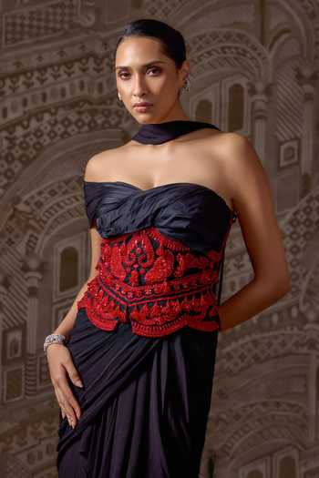 Buy_Ridhi Mehra_Black Chiffon, Net Beads Sweetheart Neck Gilded Pre-draped Skirt Saree Set _Online_at_Aza_Fashions