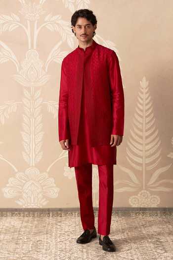 Ridhi Mehra_Red Organza, Chanderi Embroidery Ruh Thread Work Bundi And Kurta Set _Online_at_Aza_Fashions