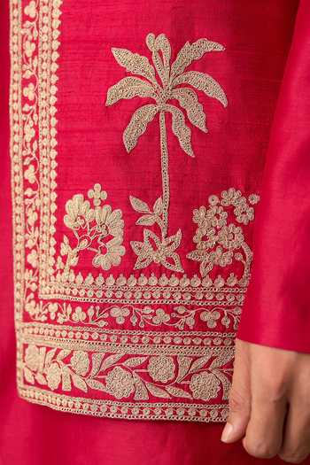 Ridhi Mehra_Red Silk, Chanderi Embroidery Roshan Bundi And Kurta Set _at_Aza_Fashions