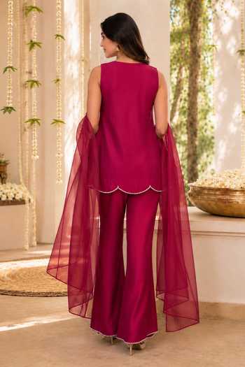 Shop_Label Lila_Magenta Silk, Organza Split V-neck, Yes Ruby Scallop Hem Kurta Set _at_Aza_Fashions