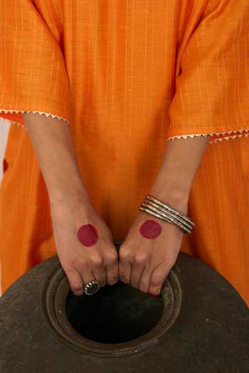 Five Point Five_Orange Chanderi V-neck Radha Woven Kurta Set _Online_at_Aza_Fashions