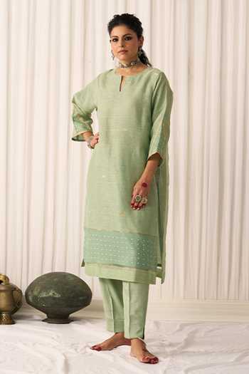 Buy_Five Point Five_Green Silk, Linen, Organza Split V-neck, Yes Bhumi Woven Kurta Set _Online_at_Aza_Fashions
