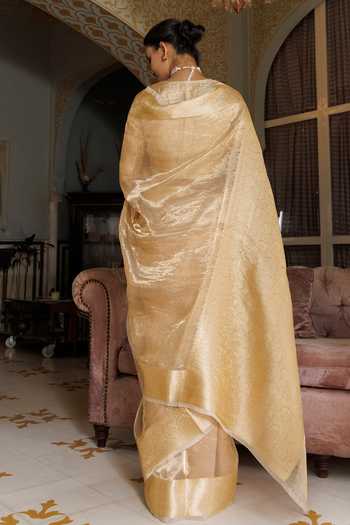 Shop_Geroo Jaipur_Gold Tissue V-neck Banarasi Handwoven Saree Set _at_Aza_Fashions
