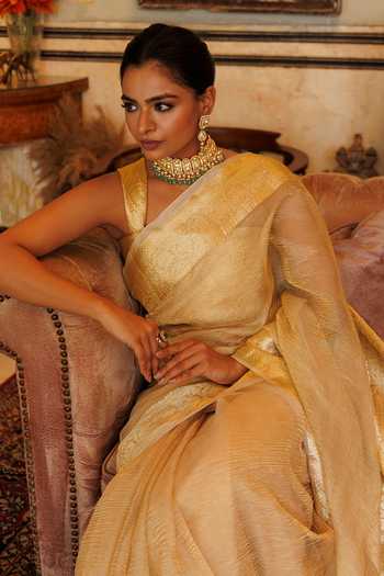 Geroo Jaipur_Gold Tissue Square Neck Banarasi Saree Set _Online_at_Aza_Fashions