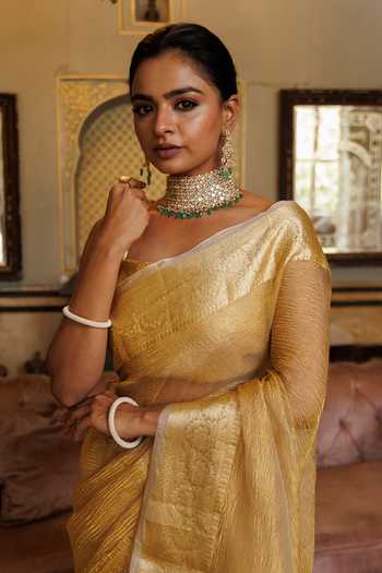 Shop_Geroo Jaipur_Gold Tissue Square Neck Banarasi Saree Set _Online_at_Aza_Fashions