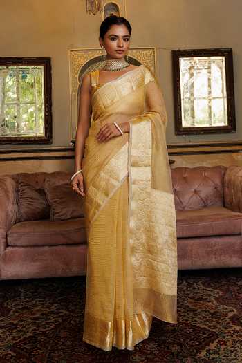 Buy_Geroo Jaipur_Gold Tissue Square Neck Banarasi Saree Set _at_Aza_Fashions