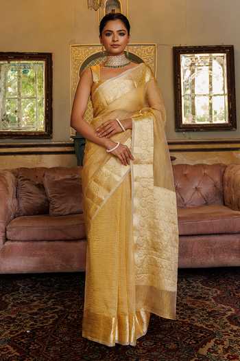 Geroo Jaipur_Gold Tissue Square Neck Banarasi Saree Set _at_Aza_Fashions