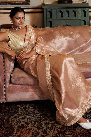 Buy_Geroo Jaipur_Pink Tissue V-neck Gota Patti Banarasi Saree Set 
