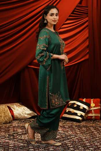 Shop_Nikunj By Niidhi Bajaj_Emerald Green Silk, Tissue Split V-neck, Gurbani Embroidered Kurta Salwar Set _at_Aza_Fashions