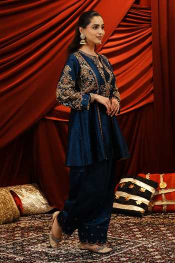 Nikunj By Niidhi Bajaj_Blue Silk, Tissue Split V-neck, Yes Heer Embroidered Kurta Salwar Set _Online_at_Aza_Fashions