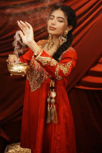 Nikunj By Niidhi Bajaj_Red Silk, Tissue V-neck Iknoor Embroidered Kurta Salwar Set _Online_at_Aza_Fashions