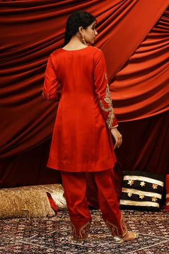 Shop_Nikunj By Niidhi Bajaj_Red Silk, Tissue V-neck Iknoor Embroidered Kurta Salwar Set _at_Aza_Fashions