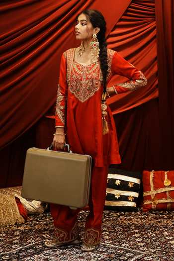 Shop_Nikunj By Niidhi Bajaj_Red Silk, Tissue V-neck Iknoor Embroidered Kurta Salwar Set _Online_at_Aza_Fashions