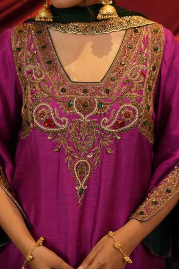 Buy_Nikunj By Niidhi Bajaj_Magenta Silk, Net Square Neck, Yes Mariyam Embroidered Kurta Salwar Set 