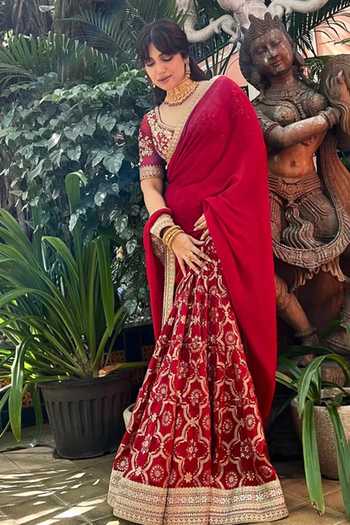 Shop_Gopi Vaid_Red Georgette, Tussar V-neck Ruqqayah Border Embroidered Saree With Blouse _at_Aza_Fashions