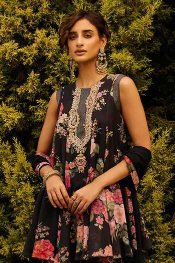 Ridhi Mehra_Black Georgette, Net Round Neck Nyx Print Kurta Set _Online_at_Aza_Fashions