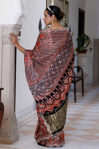 Shop_Geroo Jaipur_Maroon Silk, Modal Square Neck Ajrakh Print Saree Set _at_Aza_Fashions