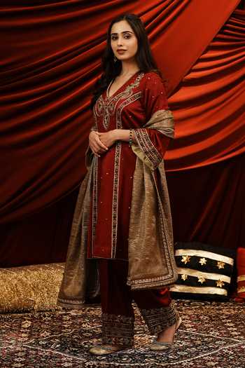 Nikunj By Niidhi Bajaj_Red Silk, Tissue V-neck Nimrat Embroidered Kurta Salwar Set _at_Aza_Fashions