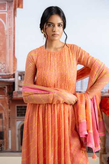 BAISE GABA_Pink Chiffon, Muslin Crew Neck, Yes Lehrika Printed Kurta Set _Online