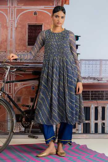 Shop_BAISE GABA_Blue Chiffon, Muslin Crew Neck Meherika Leheriya Print Kurta Set _Online_at_Aza_Fashions