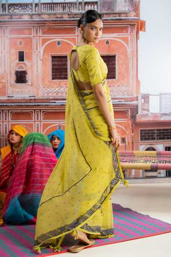 Shop_BAISE GABA_Yellow Chiffon, Muslin V-neck Hariyali Printed Saree With Blouse _at_Aza_Fashions