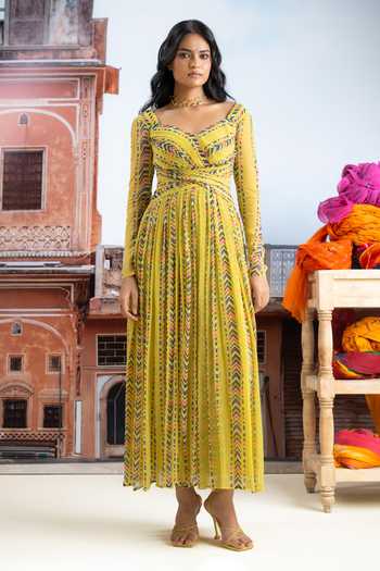 Buy_BAISE GABA_Yellow Chiffon V-neck Surayi Printed Dress _at_Aza_Fashions