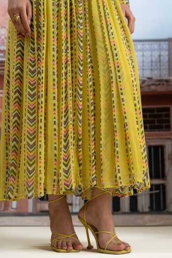 BAISE GABA_Yellow Chiffon V-neck Surayi Printed Dress _at_Aza_Fashions
