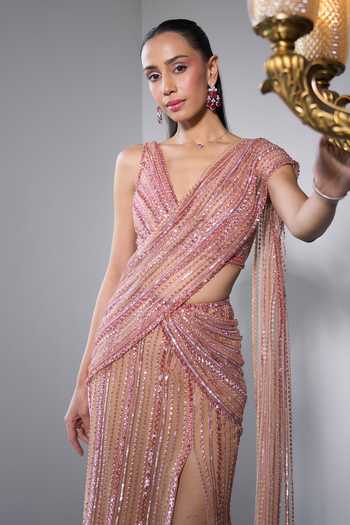 Ohaila Khan_Rose Gold Crepe, Tulle V-neck Hand Embroidered Pre-draped Saree Set _at_Aza_Fashions