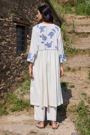 Shop_Ayaka_Off White Cotton V-neck Hand Embroidered Organic Kurta And Trouser Set _at_Aza_Fashions