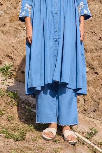Buy_Ayaka_Blue Cotton V-neck, Yes Hand Embroidered Kurta With Trouser _Online_at_Aza_Fashions