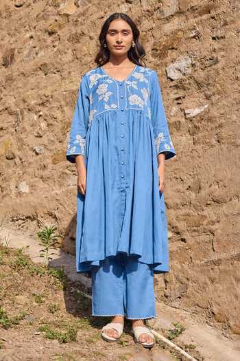 Ayaka_Blue Cotton V-neck, Yes Hand Embroidered Kurta With Trouser _Online