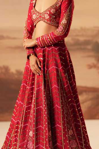 Shop_Kiran Kalsi_Red Silk, Net Sweetheart Neck Hand Embroidered Bridal Lehenga Set 