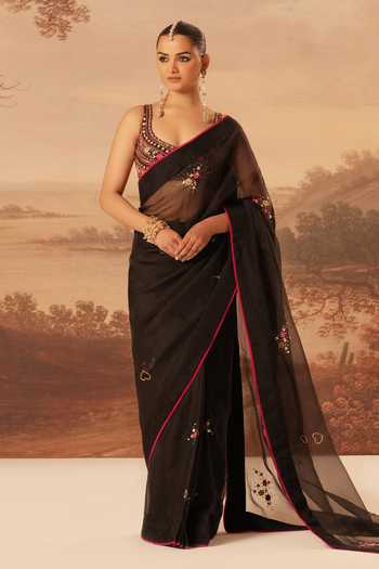 Buy_Kiran Kalsi_Black Organza Sweetheart Neck Hand Embroidered Saree And Blouse Set _at_Aza_Fashions