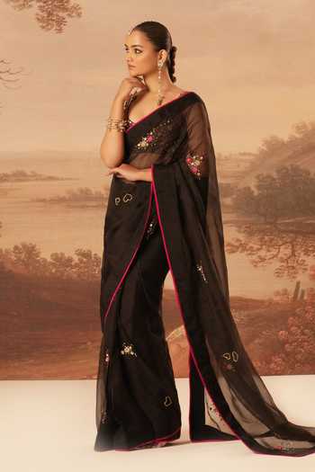 Kiran Kalsi_Black Organza Sweetheart Neck Hand Embroidered Saree And Blouse Set _Online_at_Aza_Fashions