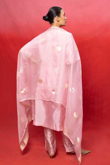 Shop_Ekaya Banaras_Pink Silk V-neck Handwoven Banarasi Kurta Set _at_Aza_Fashions