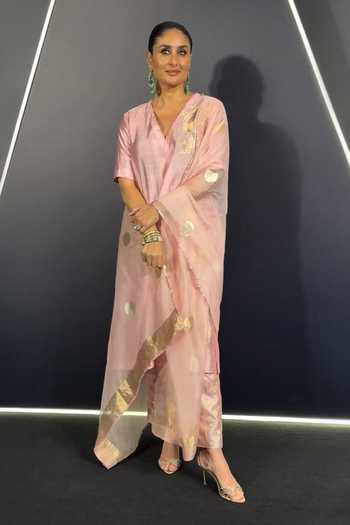 Buy_Ekaya Banaras_Pink Silk V-neck Handwoven Banarasi Kurta Set _at_Aza_Fashions