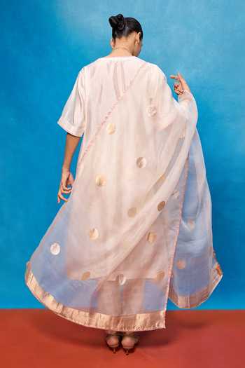 Shop_Ekaya Banaras_Off White Silk V-neck, Yes Handwoven Banarasi Kurta Set _at_Aza_Fashions