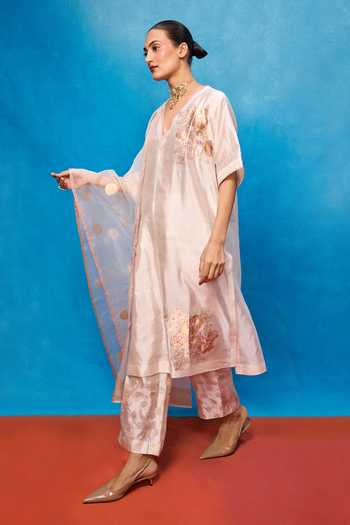 Buy_Ekaya Banaras_Off White Silk V-neck, Yes Handwoven Banarasi Kurta Set _Online_at_Aza_Fashions