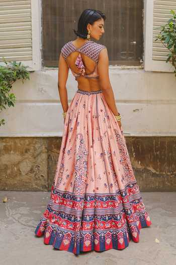 Shop_Aditi Gupta_Pink Silk, Organza Sweetheart Neck Bandhani Print Lehenga Set _Online_at_Aza_Fashions