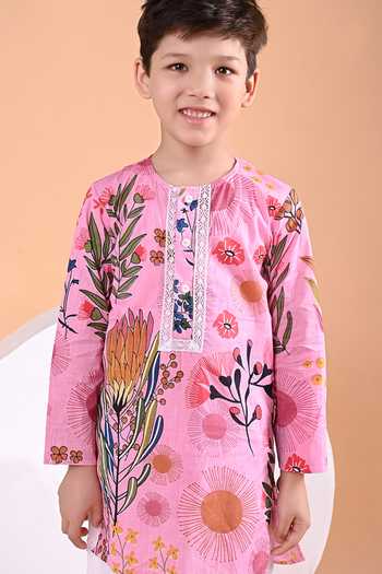 Shop_The Cotton Staple_Pink Cotton Phlox Floral Print Kurta Set _Online_at_Aza_Fashions