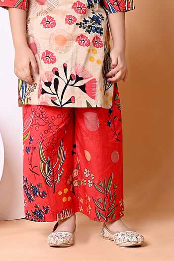 Shop_THE COTTON STAPLE_Ivory Cotton Lex Floral Print Kurta Set _Online_at_Aza_Fashions