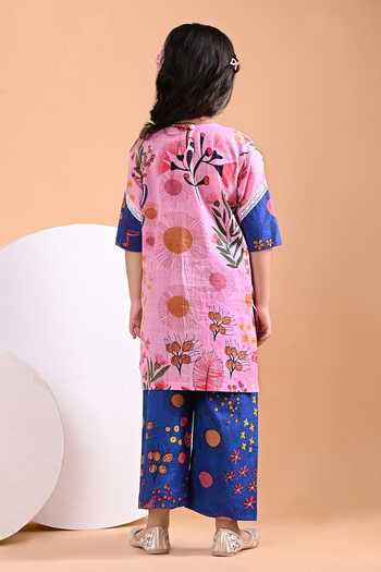 Shop_THE COTTON STAPLE_Pink Cotton Flo Print Kurta Set _at_Aza_Fashions