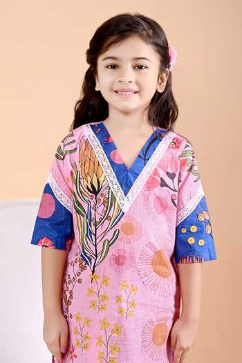 THE COTTON STAPLE_Pink Cotton Flo Print Kurta Set _at_Aza_Fashions