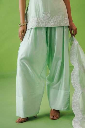 Buy_Kisakshi Jaipur_Green Organza, Chanderi Split V-neck, Yes Embroidered Kurta Set _Online_at_Aza_Fashions