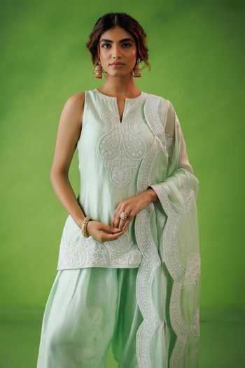 Shop_Kisakshi Jaipur_Green Organza, Chanderi Split V-neck, Yes Embroidered Kurta Set _Online_at_Aza_Fashions