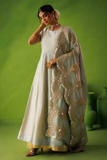 Buy_Kisakshi Jaipur_Blue Silk, Chanderi, Tissue Round Neck Hand Embellished Kurta Set _at_Aza_Fashions