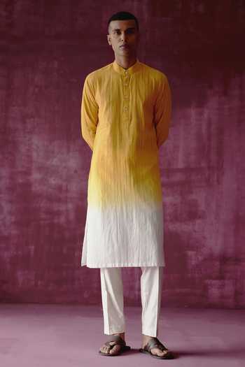 Buy_Pouli Pret_Yellow 100% Cotton Ombre Dyed Kurta _at_Aza_Fashions