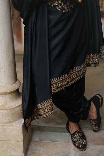 Shop_AMIT BEHKI_Black Embroidered Stole _at_Aza_Fashions